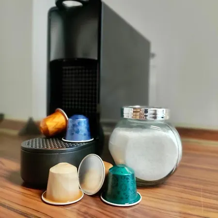 Adm Peaceful In Center- Wifi, Coffee, Ac Appartamento *